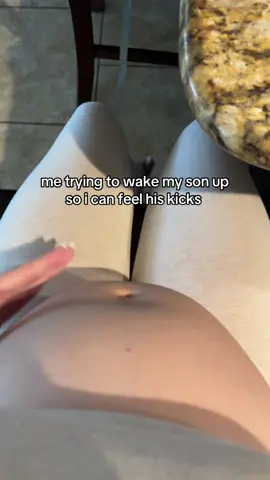 😭😭😭mommy is bored son wake up! #fypシ #boymom #momtobe #maternity #babykicks #babybump #firsttimemom #foryoupage #trending #houston 