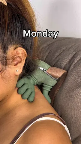 🤩Enjoy real-hand comfort and ease back pain every day! 😮‍💨 #backpain #relax #massager #massage #gift  Back pain relief, muscle pain soothing, relax and de-stress with a realistic-touch massager.