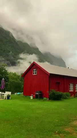 #تصويري_احترافي_الاجواء👌🏻🕊😴💕💕💕😍🥰❤️❤️🤍  #سويسرا🇨🇭ترند 😍💕🥰💫 #مناضر_طبيعيه_جميله📸🌄  #اكسبلورexplore❥🕊🦋💚❤ 