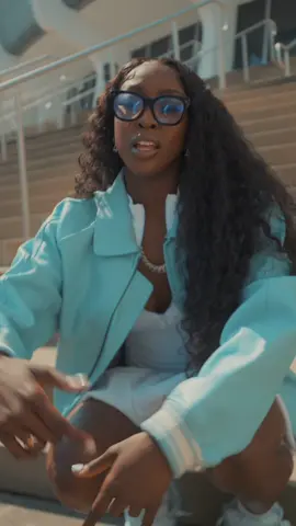 SHE’S BACKKK  S/o @plutonotdabrattt @Yk.niecedarealest  What should I remix next ?? #flaumixfridays 