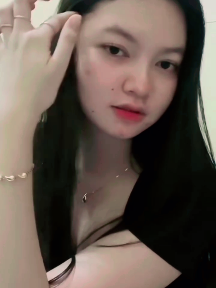 cantiknyooo🤗 . . . . . .#cantik #fypシ゚ #fypage #xyzbcafypシ 
