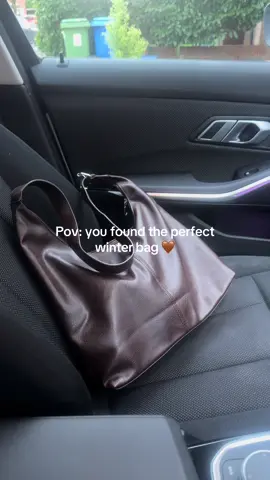 This is the perfect bag for college, work or uni #bag #workbag #collegebag #schoolbag  #tiktokmademebuyit 