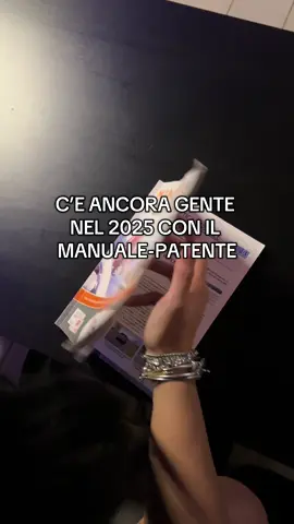 #patente #quizpatente #teoriapatente #fogliorosa #neiperte 