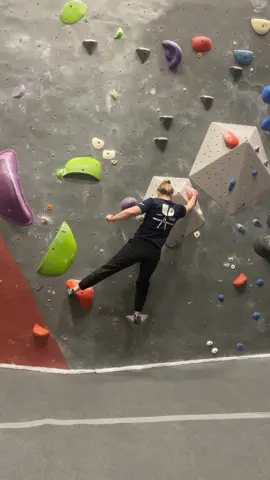 Fun v3 I set!! #averageclimber #routesetting #boulderingtok #climbingtok #bouldering 