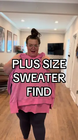 This plus size sweatshirt has everything. And I am extra obsessed with this color. #plussizefashion 
