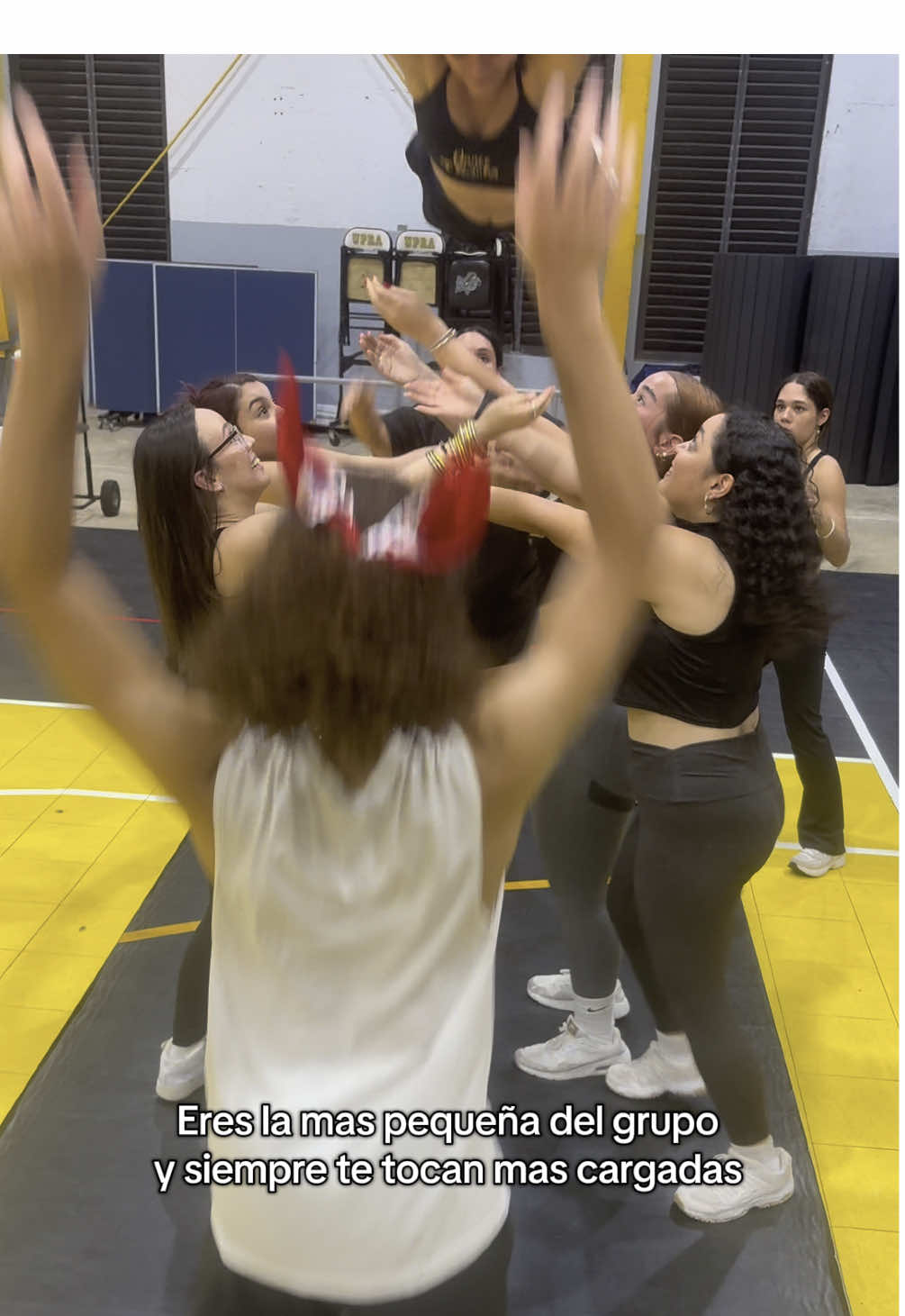 Siempre sera nuetra conejilla de indias😭 #humor #fyp #dance #puertorico #danceteam 