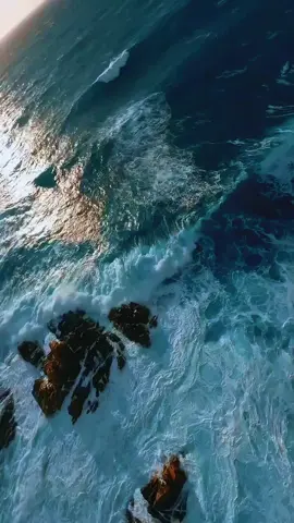 Mazon Allah SAW bai taba ganin teku ba aman ya sanar da mu ilimi akan teku wannan Mu'ujiza ta alƙur'ani ce sanan annabi mouhammad annabin Allah yazo da shiriya cheick albani zariya rahimahullah  #nigertiktok🇳🇪 #nature #muhammadaualadamalbanizaria #videosvirales #iphone @أبوإلهام ألسلفي📸🌿🍃 @أبوإلهام ألسلفي📸🌿🍃 