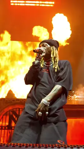 Welcome To Tha Carter tour is almost over! Get tickets while you can 