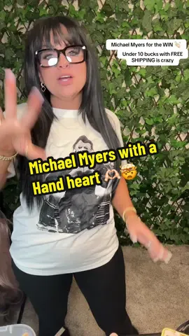 I loveee Michael Myers and hand hearts both 😍 #fyp #followers #michaelmyers #fall #halloween 