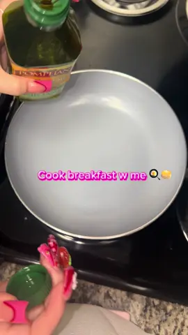 Cook breakfast w me 🩷 #breakfast #foryou #fypシ゚viral #viral 