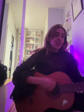 نمیتونم این آهنگ رو بدون بغض بخونم چون یاد بچه‌های خودمون میفتم:)) ولی امیدوارم شما دوسش داشته باشید.💜 Army dreamers has always been such an emotional song for me. What a waste:)) #songcover #armydreamers #آهنگ #foru #فوریو 