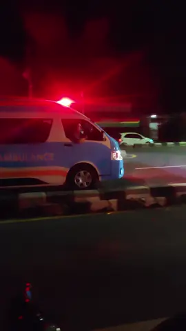 Wess sayangi nyawamu, stop balapan, Stop ongkek an... Hati hati di jalan... #balap #ringroad #ringroadjogja #jumatgaul #yogyakarta 