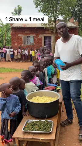 Link in bio to support the kids. #feeding #children #hungrykids #africa 