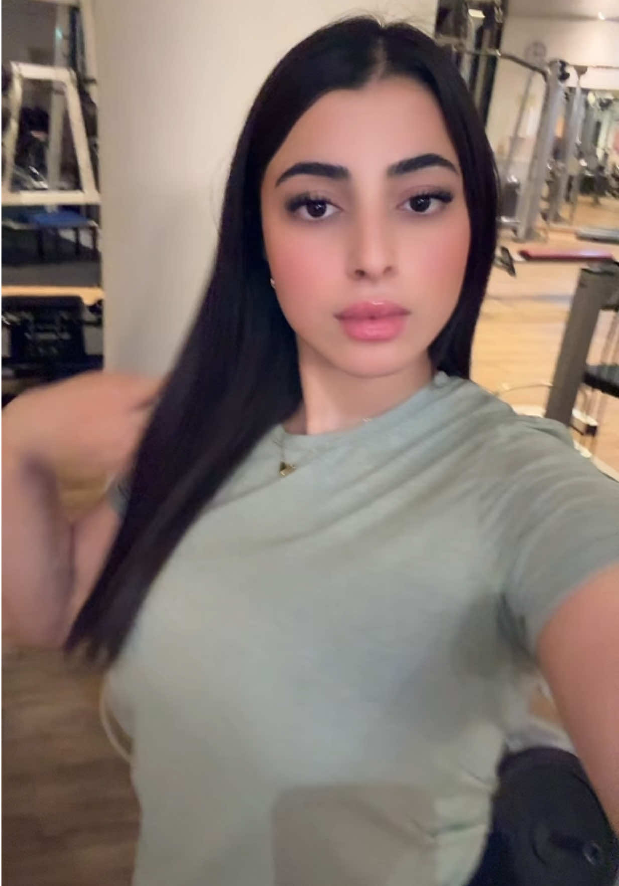 😋
