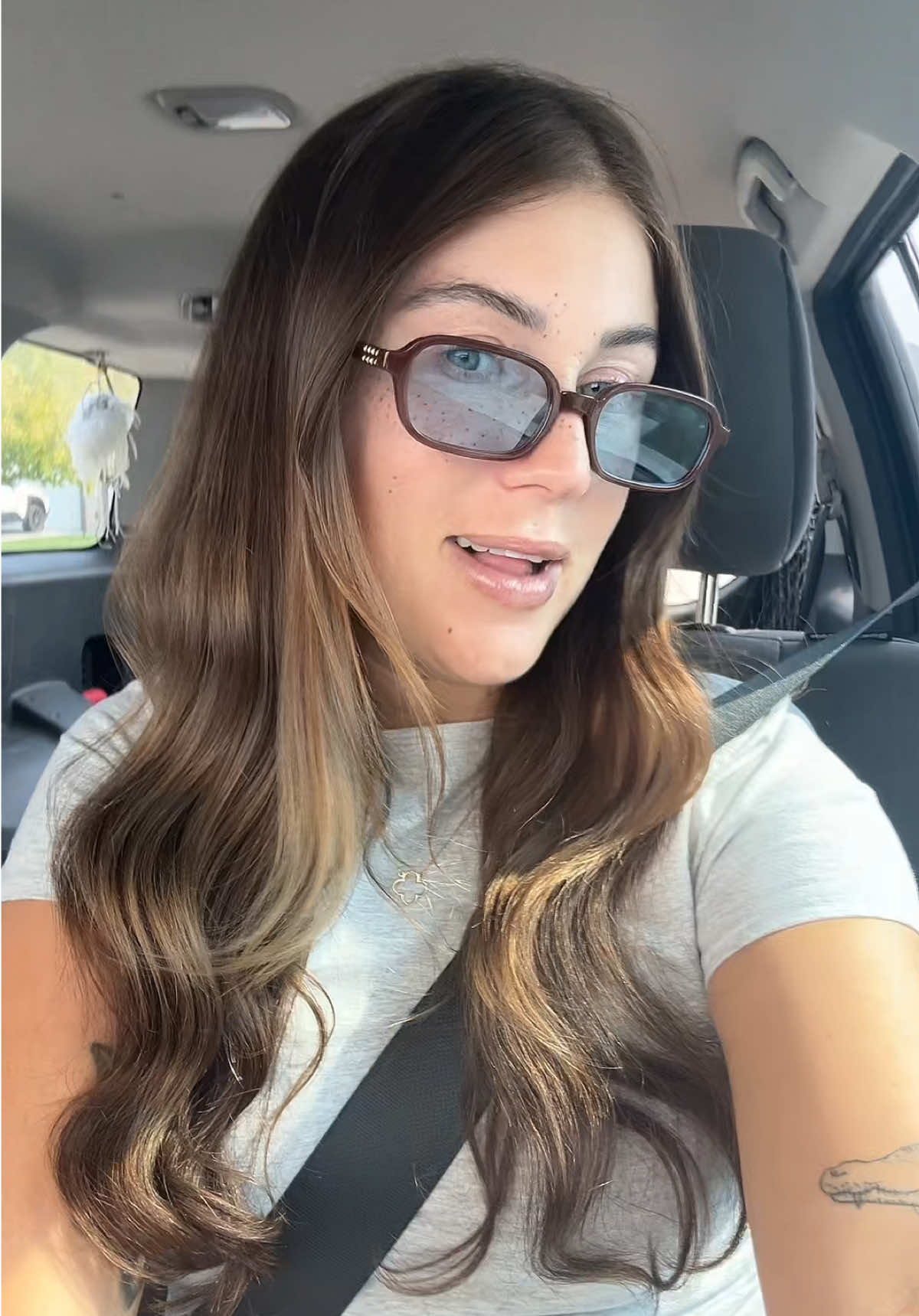 at least he’s honest 🤷🏼‍♀️ #tbh #fyp #foryoupage #couplecomedy #honestreview 