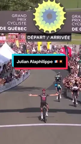 🇫🇷 𝐉𝐔𝐋𝐈𝐀𝐍 𝐀𝐋𝐀𝐏𝐇𝐈𝐋𝐈𝐏𝐏𝐄 𝐒'𝐎𝐅𝐅𝐑𝐄 𝐋𝐄 𝐆𝐏 𝐃𝐄 𝐐𝐔𝐄𝐁𝐄𝐂 🤩 Le podium est complété par Sivakov et Bettiol 👏 #Cycling #Québec #GPQuébec #Alaphilippe #JulianAlaphilippe
