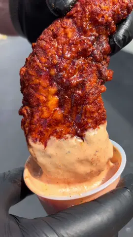 A Jumbo tender needs jumbo sauce 🔥 A hot and spicy tender can be cooled down with a dip in our scratch made creamy Soul Sauce! 💥🤤 📍2425 E Colonial Dr, Orlando, FL  🕚 Wed-Sun | 11 AM - 9 PM  #friedchicken #spicy #sauce #FoodTok #tiktokfood 