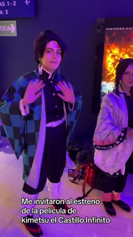 Me invitaron al estreno de kimetsu no yaiba castillo infinito  #kimetsunoyaiba #castilloinfinito #kimetsunoyaibapelicula #kimetsu_no_yaiba #kimetsunoyaibacosplay 