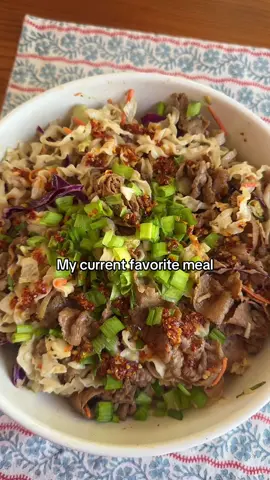 Everything is from Trader Joe’s!! Can’t stop making this #traderjoesmeals #traderjoesdinner #highproteinmeal #traderjoes 