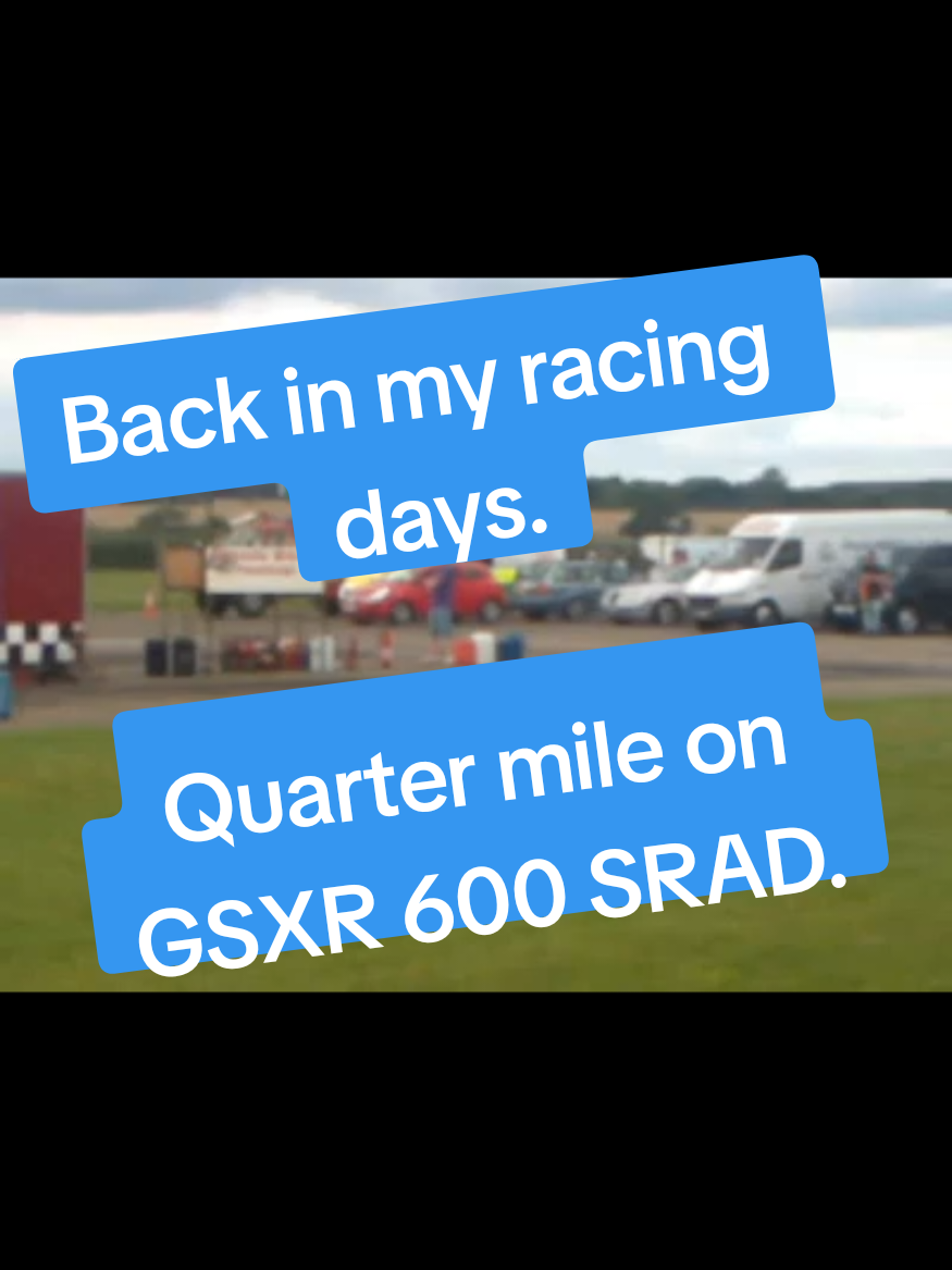 Back in my racing days!  GSXR 600 Srad. Was timed groups based on cc so racing for time not the person next to you. He was on a 240cc Lambretta part of the 100mph+ Scooter club. #racing #motorcycles #quartermile #motorbikes #bikerlife 