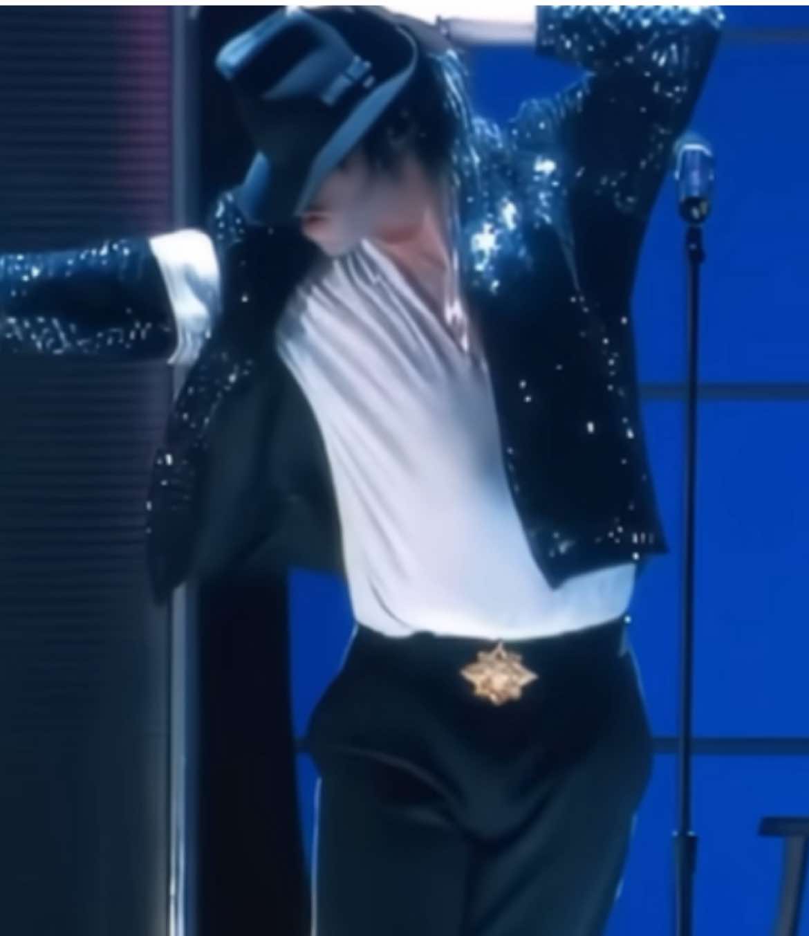 The King Of Pop⚪️⚫️|| Michael Jackson ~ Leave me Alone #michaeljackson #pop #xyzbca #fyp #edit 