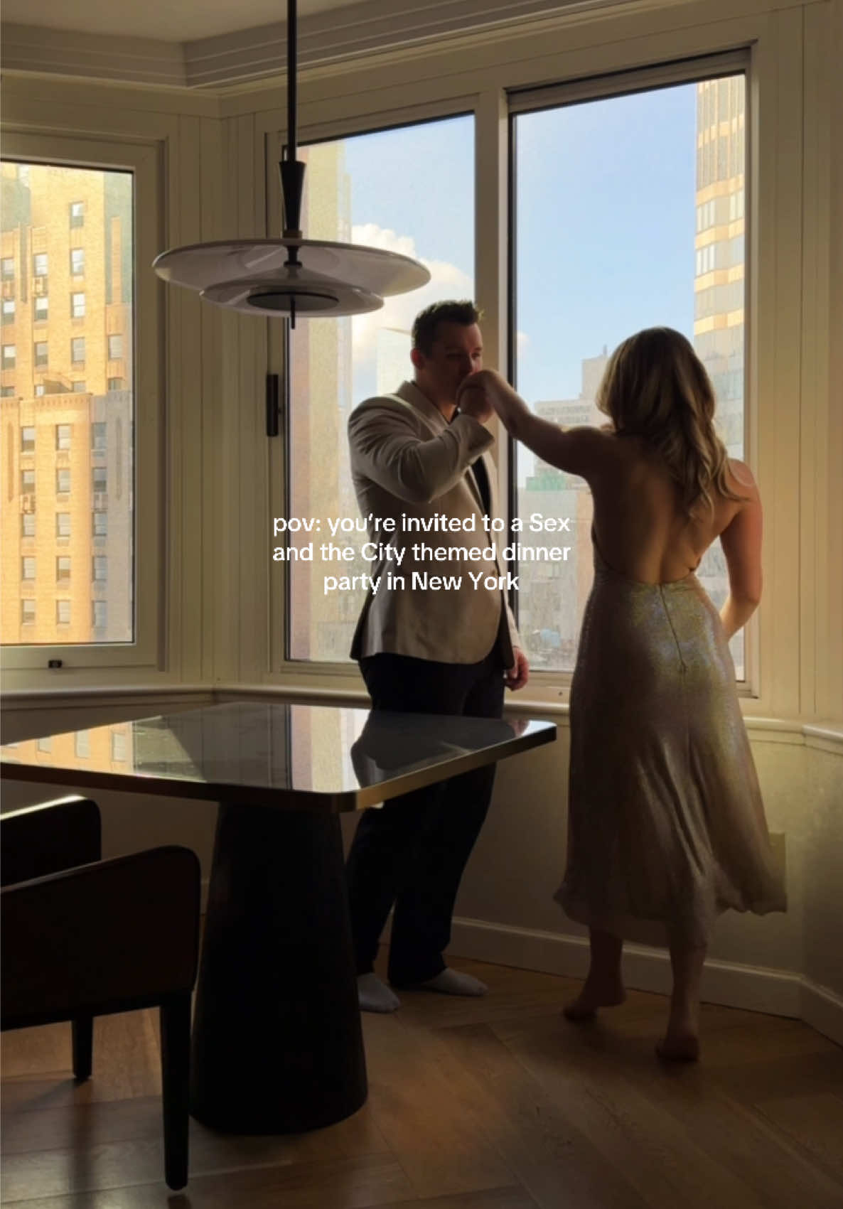 my Mr. Big 🫶🏼🗽🚕 #sexandthecity #newyorkfashionweek #nyfw #newyork @Meshki 