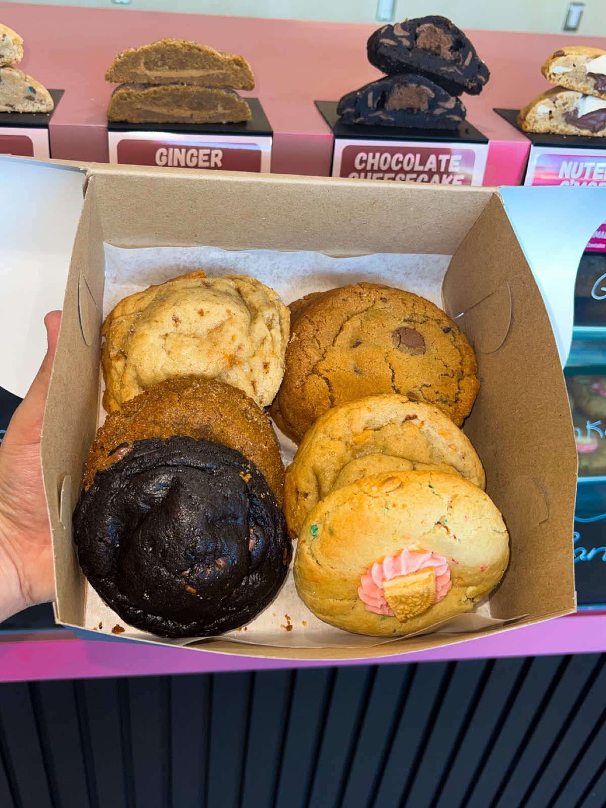 Ottawa, Come with me to STUFFED Cookies By Kat for what might be one of the best cookies in the city! @STUFFED Cookies by Kat  Rating: Flat Cookies 9.7/10 Stuffed Cookies 9.2/10  Location: 5929 Jeanne D'Arc Blvd S 11, Ottawa, ON K1C 2N1 Official FoodReviewsNearMe Ottawa Rating: 10/10 : Would Have as My Last Meal. 9.9/10 : Would Wait 1 Hour & eat everyday. 9.8/10 : One of the Best in The City, Loved it. 9.7/10 : Would wait 45min, Eat Once a Week. 9.6/10 : Would drive 45min to have it again. 9.5/10 : Loved it, Will Recommend to Friends. 9.4/10 : Would Recommend if you’re Nearby. 9.3/10 : Great Option, Worth Stopping for. 9.2/10 : Enjoyable with no major flaws. 9.1/10 : Good Food, I’d Happily eat Again. 9.0/10 : Great, Amazing, Delicious. - Where It Start Getting Super Strict ^ 8.5-8.9/10 : Satisfying, Above Average. 8.0-8.4/10 : Good, Enjoyable, Worth a try. 7.5-7.9/10 : Solid, I Liked it. 7.0-7.4/10 : Decent, Would try again. 6.5-6.9/10 : Mid, Average. 6.0-6.4/10 : Would eat if I was hungry. 5.0-5.9/10 : Dissatisfied, didn’t enjoy. 3.0-4.9/10 : Not Good, Wouldn’t try Again. 0.0-2.9/10 : Never Again, wouldn’t pay $1. #ottawa #ottawafood #foodreview  #stuffedcookies #cookies 