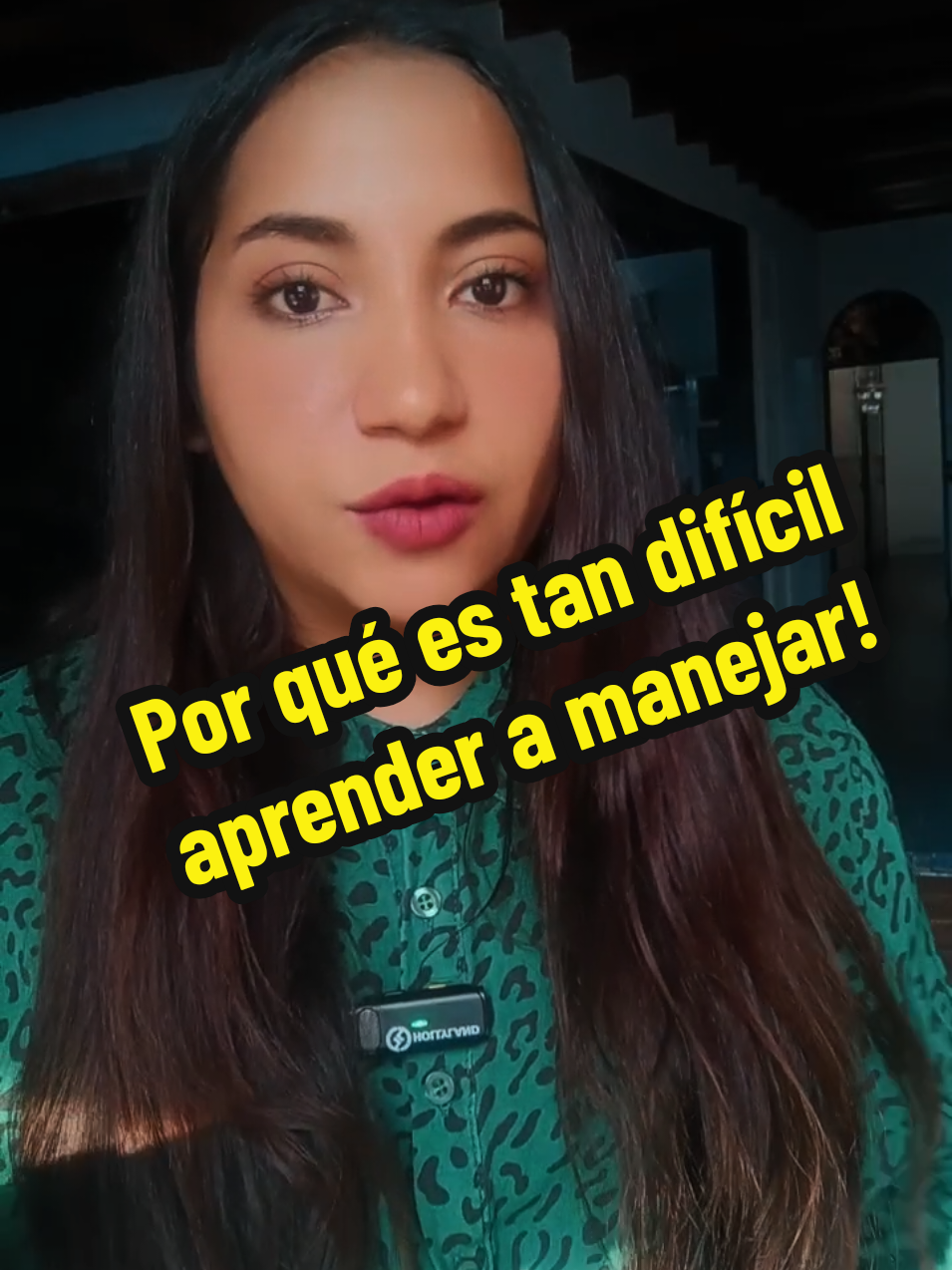 Alguien que me explique por qué es tan difícil aprender a manejar!?  que miedo! 😱🥺 #aprenderamanejar #sincronico #fyp #parati 