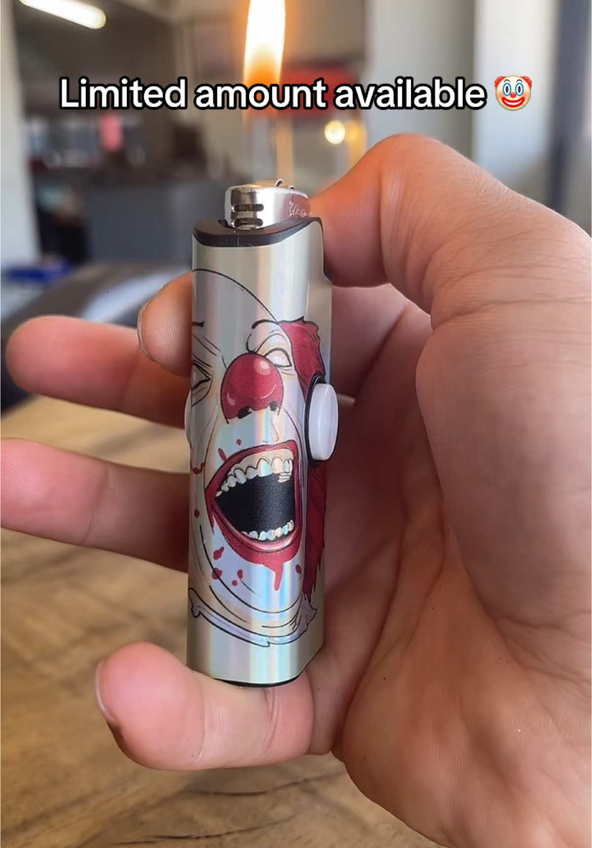 Who’s your favorite Halloween character? 👻💀🎃 . Spin it, Spark it, Love it!  . #flkrlytr #flkrwrld #fyp #biclighter #spinninglightercase #coolgadgets #fidgetspinnerlighter #halloween #musthave #spookyseason #pennywisethedancingclown 