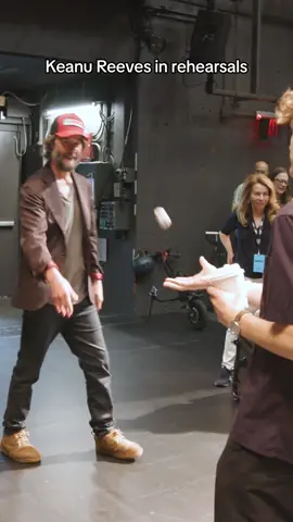 When life imitates art. #WaitingforGodot 