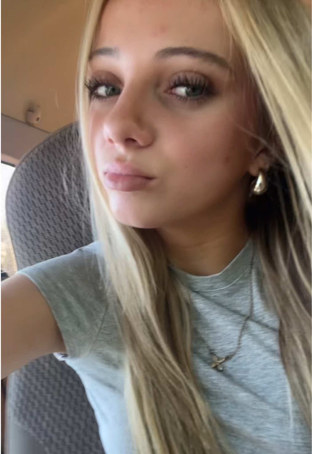 don’t stare too hard #cartok  #vanillablonde  #blondehair  #hairinspo #creatorsearchinsights 