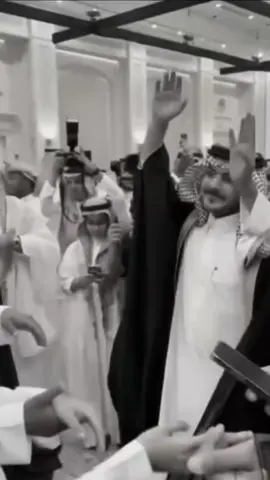 الذيب يايمه عوى يابعد حيي@سلطان بن نايف #explore #سلطان_بن_نايف #السعودية #fypシ゚viral #السعودية 