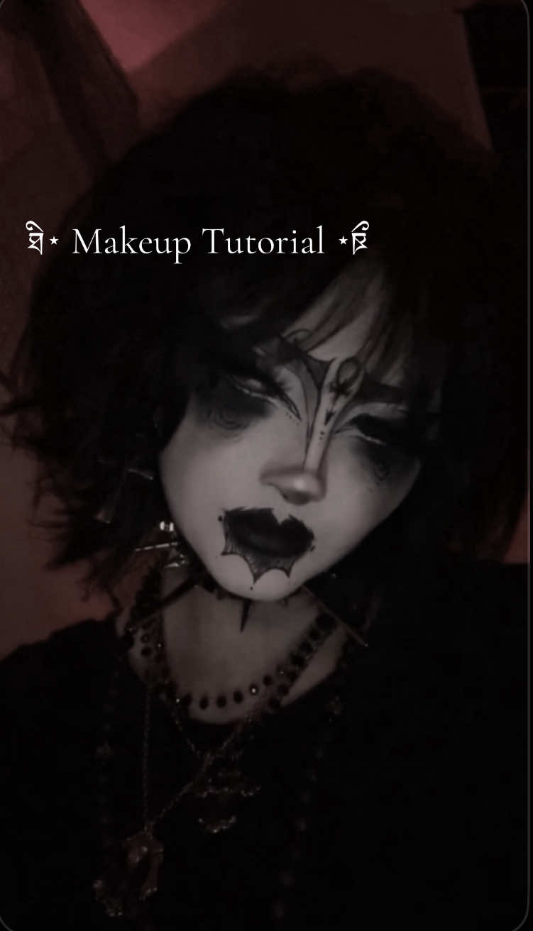⁺‧₊˚ ཐི⋆♱⋆ཋྀ ˚₊‧⁺ (Trust the process!! I hope this tutorial is a bit easier/beginner friendly than the other goth makeup tutorials I’ve done! Of course this makeup was heavily inspired by @batsy and @Julie🕷️ ) #goth #gothmakeup #gothgirl #makeuptutorial #gothmakeuptutorial 