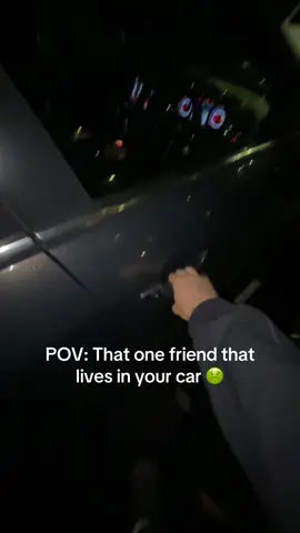 What a sick charger #phonecharger #carcharger #cartips 