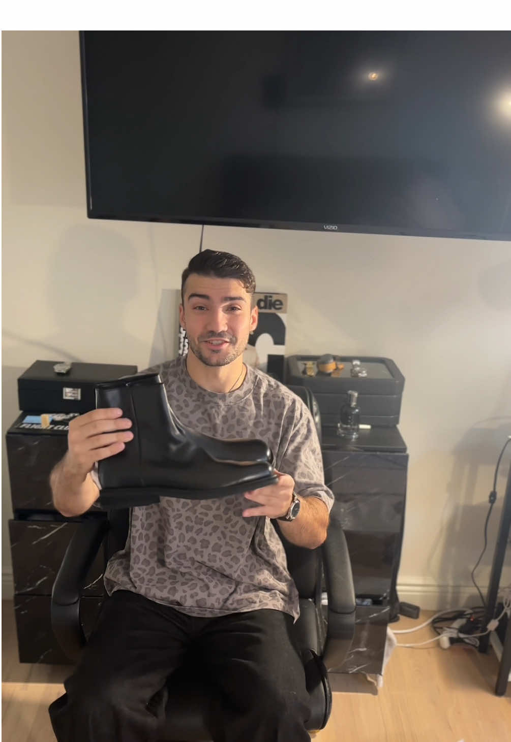 I swear everytime I record the sirens start! If you are looking for a fall boot I highly suggest @Josepht  #unboxing #boots #fyp 