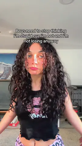 I couldn’t say men 🤷🏻‍♀️😂 You guys need to write on your forehead before talking to me whether you’re a boy or a man would really save me some time:)  Appreciate it! 🤝😂