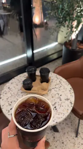 مايحس بشعوري إلا اللي عندهم رجفه ف اليدين لاشعوريا 🥺🥺#اكسبلورexplore #fypシ゚ #قهوه 