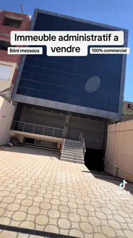 🏢 À VENDRE – Immeuble R+3 à Bnimsous 🏢 ✨ Opportunité rare dans un endroit 100% commercial, à deux pas de l’hôpital de Bnimsous. 🔹 Composition : 	•	2 étages administratifs (idéal bureaux ou sociétés) 	•	Dernier étage : F4 aménagé en appartement habitable 	•	Grand garage pour +5 véhicules + parking extérieur 	•	Chauffage centralisé & climatisation centrale LG 	•	Rideaux électriques + garage électrique 📍 Emplacement stratégique avec toutes les commodités à proximité, parfait pour investissement ou exploitation directe. 💼 Idéal pour siège social, clinique, école privée, bureaux d’affaires, showroom ou investissement locatif.