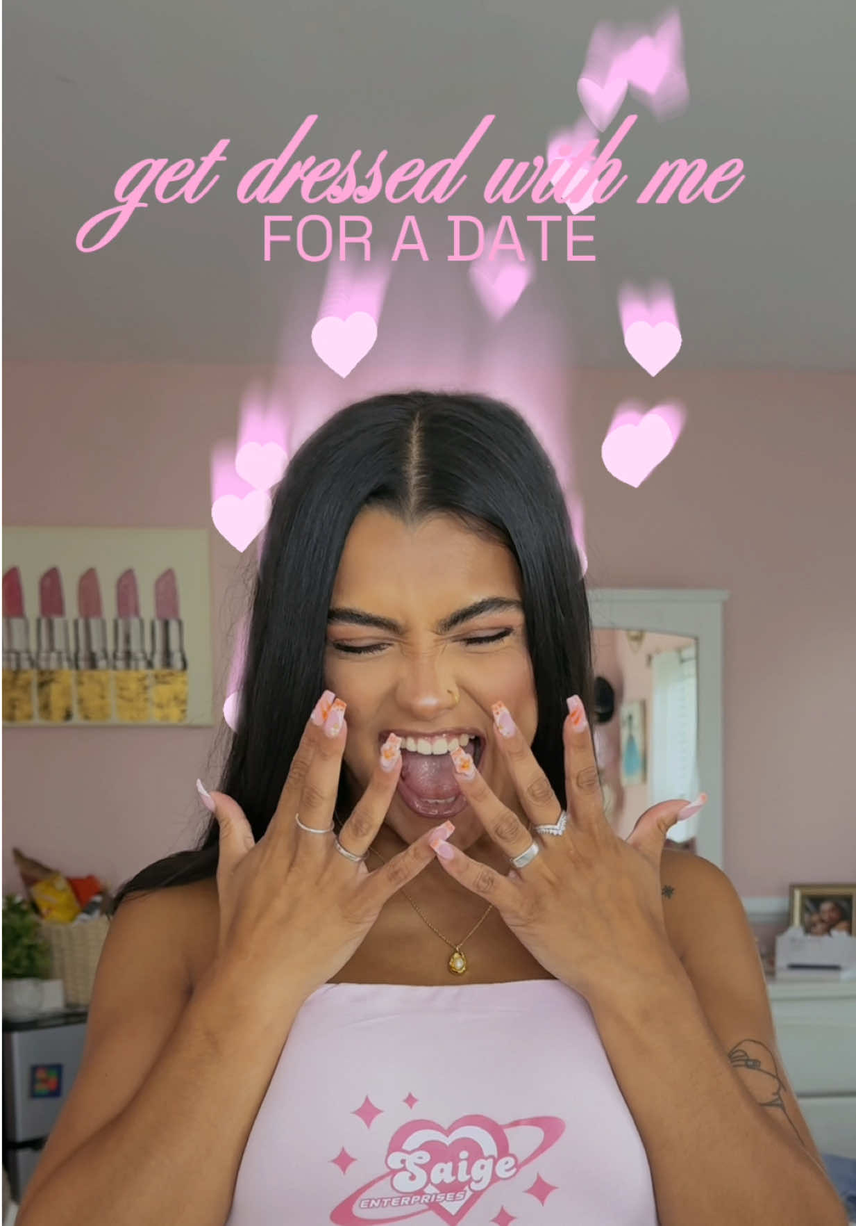 get dressed with meee 🎳🤍 #getdressedwithme #outfitofthenight #bowling #gdwm #outfitinspiration 