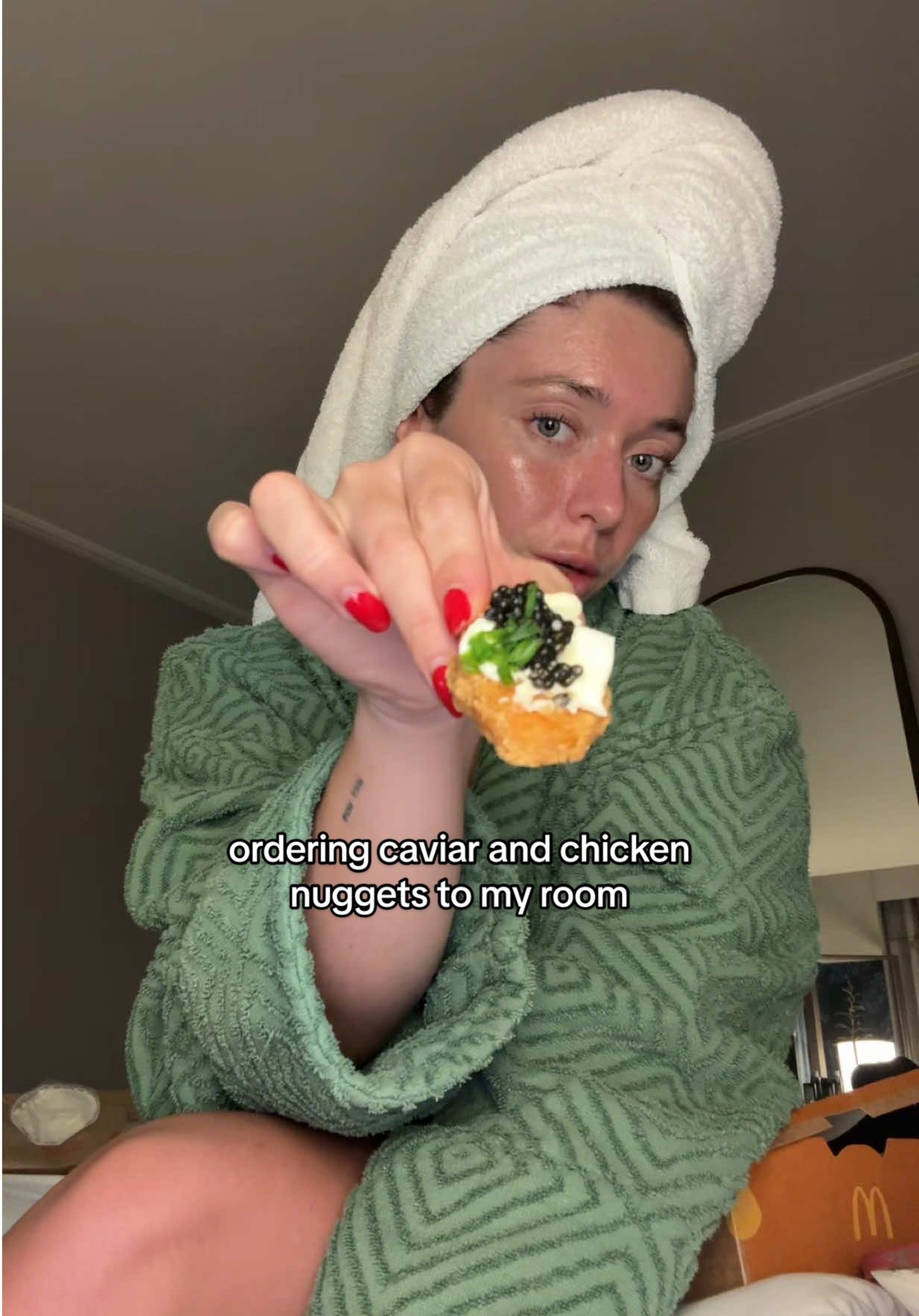 ordering in food after a long flight >> 🫧🧖‍♀️