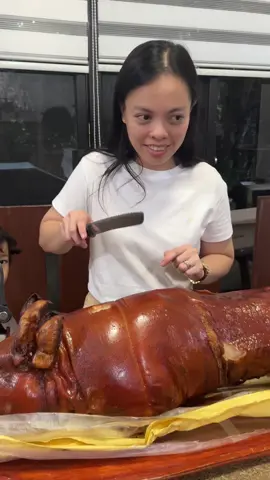 Sarap ng balat ng lechon #lechon 