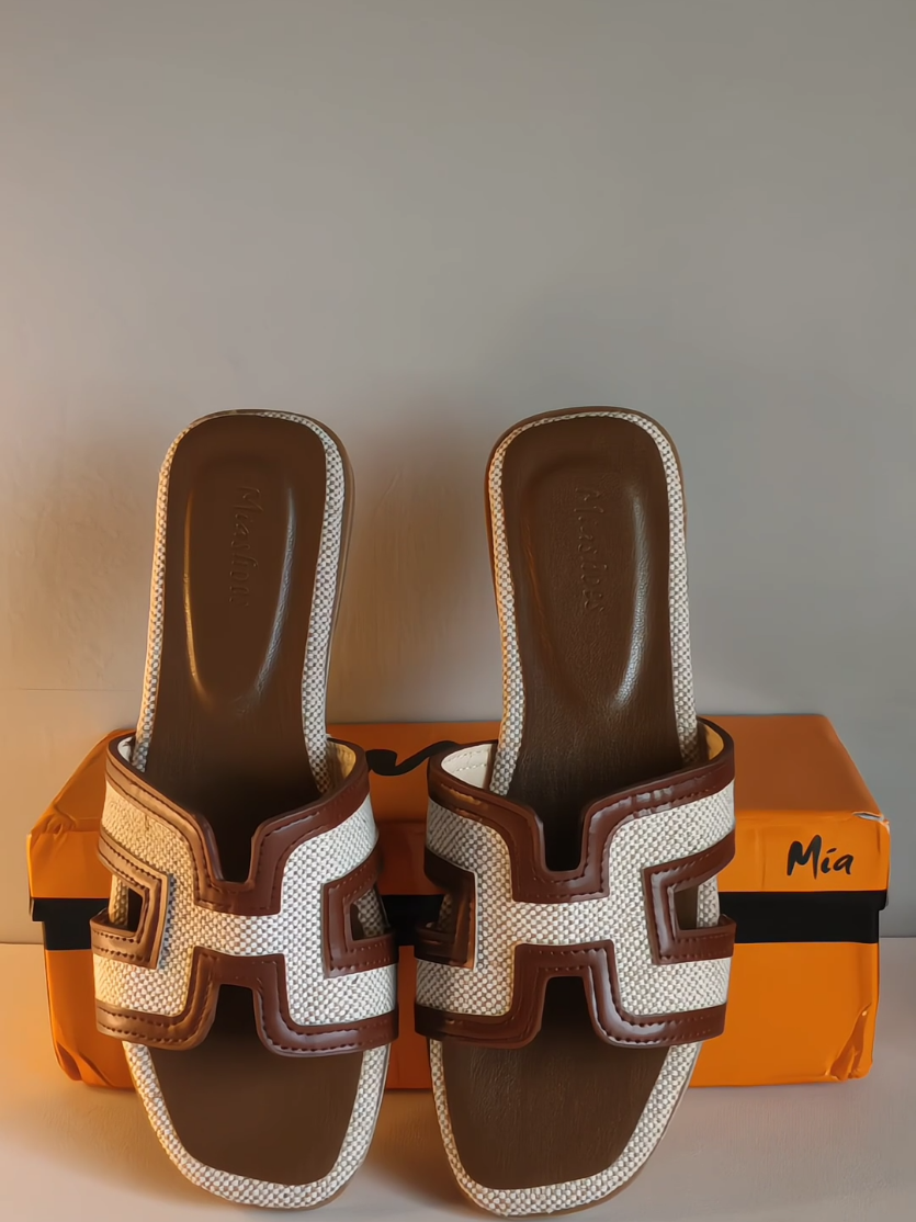 Sandals,I'll never regret spending on ✨🤎 #flatsandals #flatsandalsforwomen #comfysandals #slippers #footwear 