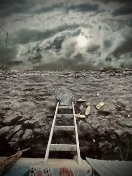 “ roi em se mai mai, se quen anh la ai “