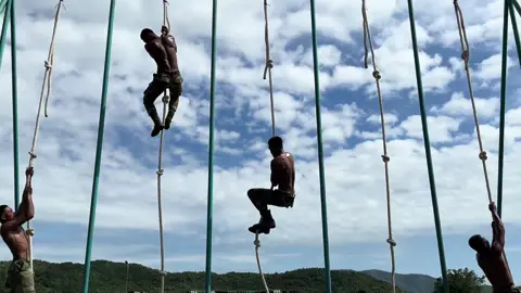 🤭#fyp #24hours #មជ្ឃមណ្ឌលហ្វឹកហ្វឺនភ្នំស្រង់ #bhq_cambodia🇰🇭 #ជំនាញឧបសគ្គ #foryou 