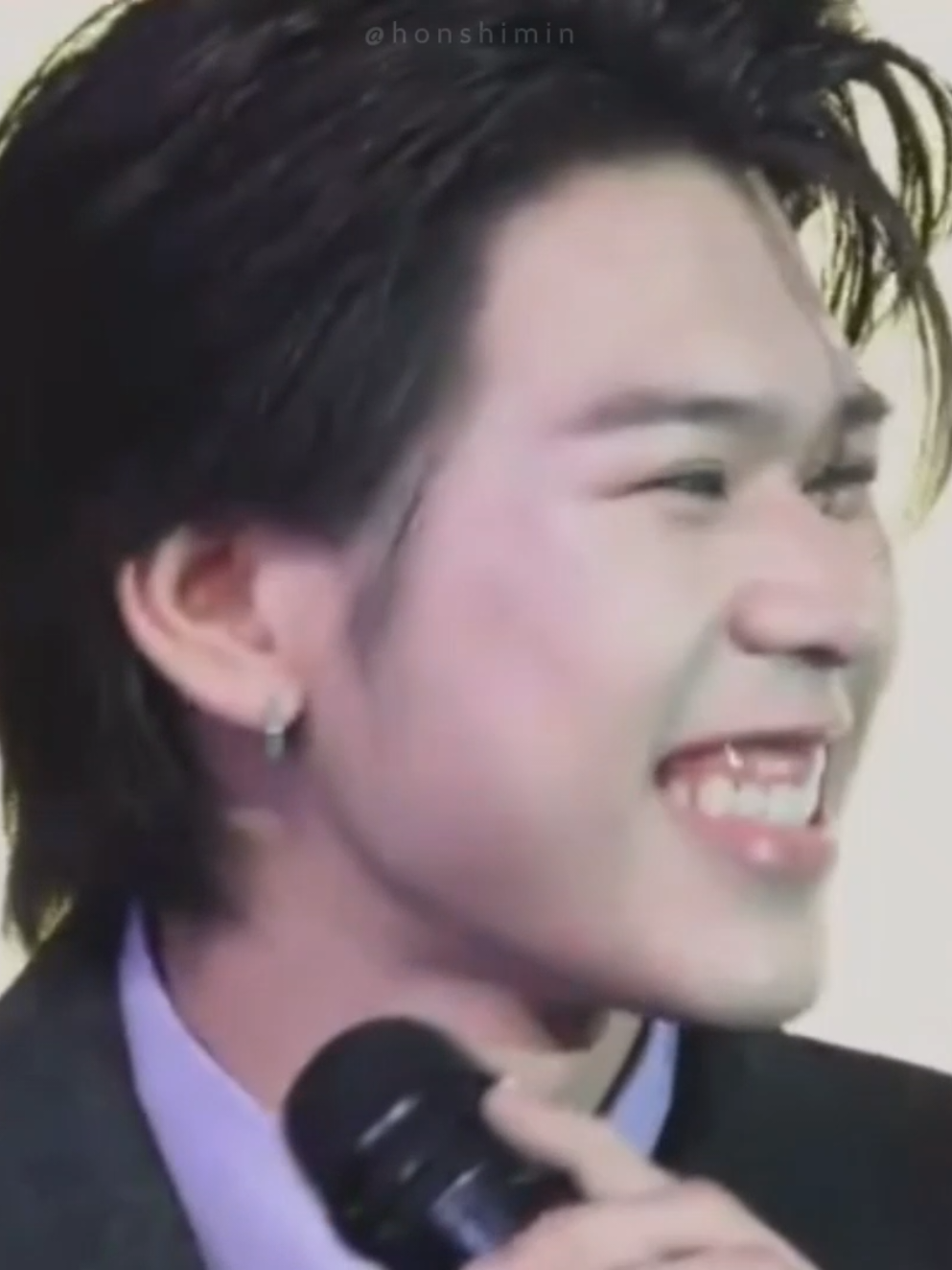 #tuichayatorn I really needed to make a Tui version of this trend, his eyes are so beautiful and even more so when he laughs ☹️💓 Ver a Tui me hace muy feliz <3 #LYKN #lykyou @TuiChayatorn 