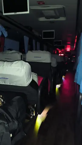Una linda noche viajando rumbo al sur, en un cómodo comil DD de Andesmar #fyp #chile #comil #viaje #buslovers