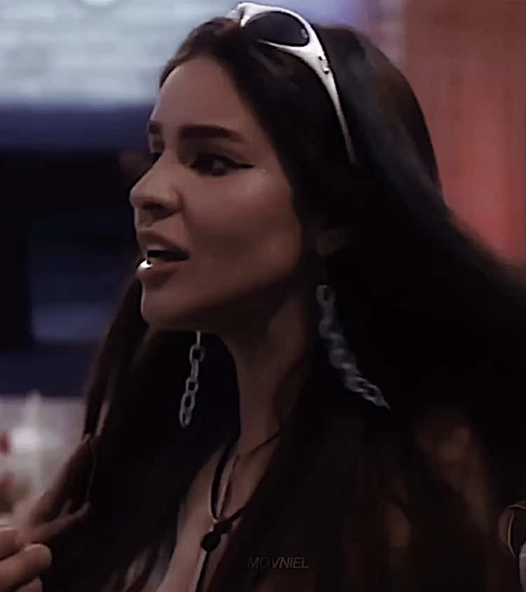 e quando ela surrava o grupo a inteiro? ker, você fez historia!’ • #kerlinecardoso #afazenda14 #afazenda17 #edit 