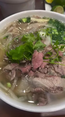 Phở bò thôi cả nhà