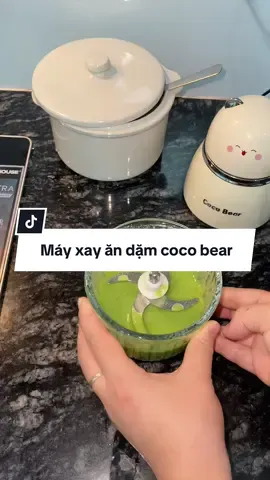 Máy xay Coco Bear . Em nghĩ nhà mẹ nào cũng nên có một chiếc để xay đồ ăn dặm cho bé. Với thiết kế nhỏ gọn và 8 cánh dao xay đồ ăn rất mịn. Các mẹ tham khảo nha🥰 #mayxaycocobear #mayxayandam #mayxaydanang #mebimsua #mevabe 