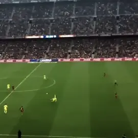 seloko que golaço foi esse...sinto falta desse Neymar que respondia as críticas no futebol...#edit #cap_cut #Neymar10 